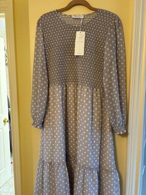 Smocked Polka Dot Casual Maxi Dress - Light Gray